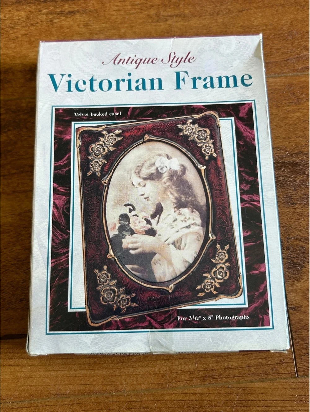 Victorian Style Red and Gold Photo Frame for 3.5 x 5 Inch
